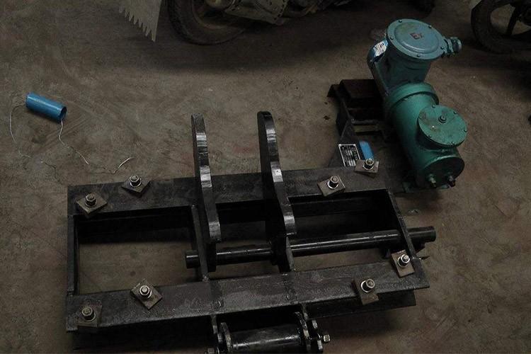 聯(lián)動(dòng)阻車器 聯(lián)動(dòng)阻車器